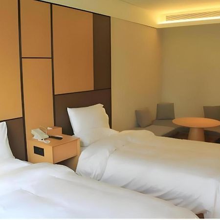 Ji Hotel Shanghai The Bund Tiantong Road Eksteriør bilde